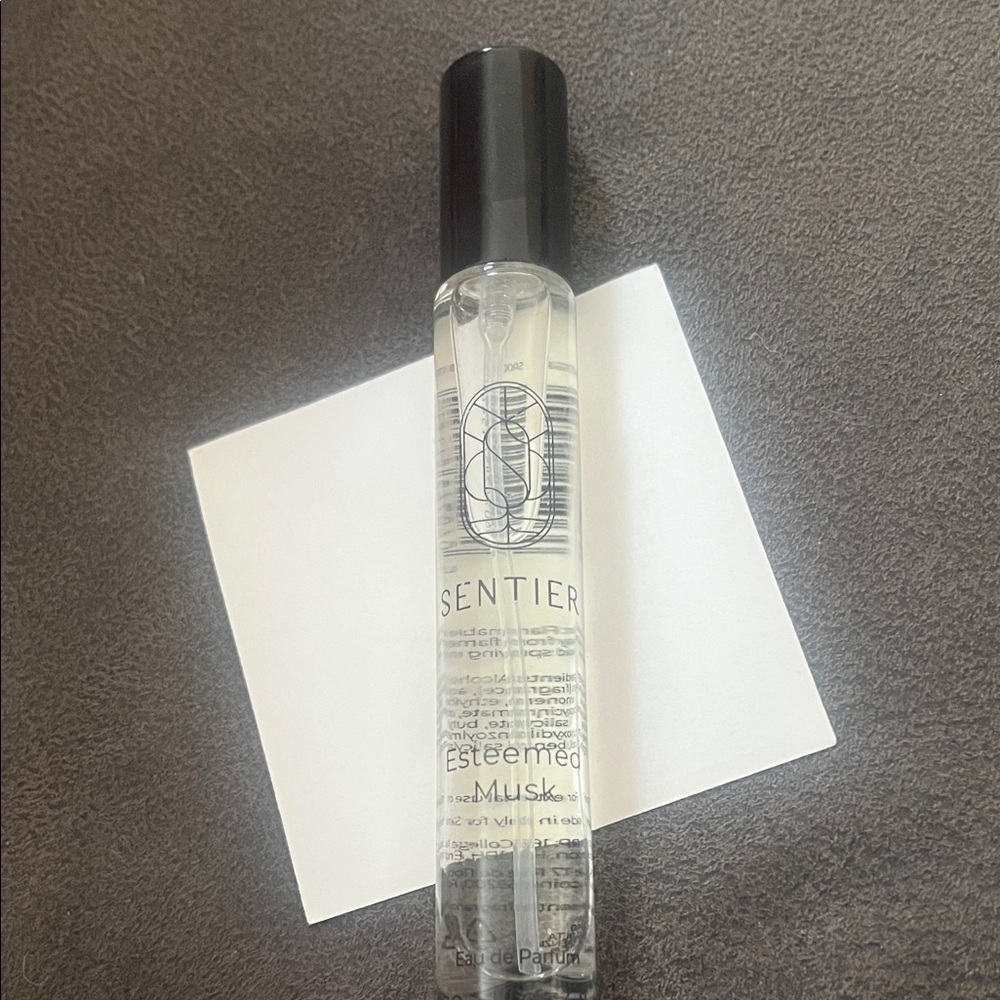 Sentier Esteemed Musk Eau de Parfum – 10ml Travel Spray (Brand New)